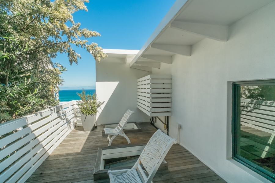 4 Bedroom Property for Sale in Misty Cliffs Western Cape